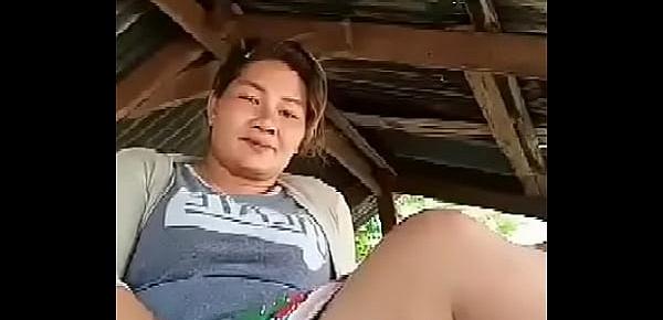  Thai aunty flashing outdoor